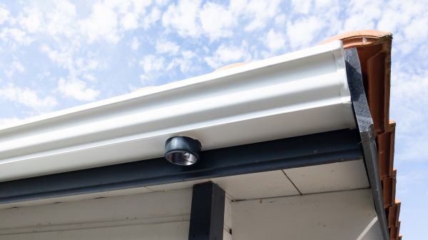 Seamless Gutters Installation in Smyrna